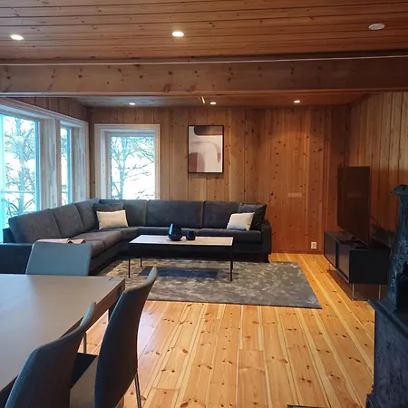 Apartment K8 *